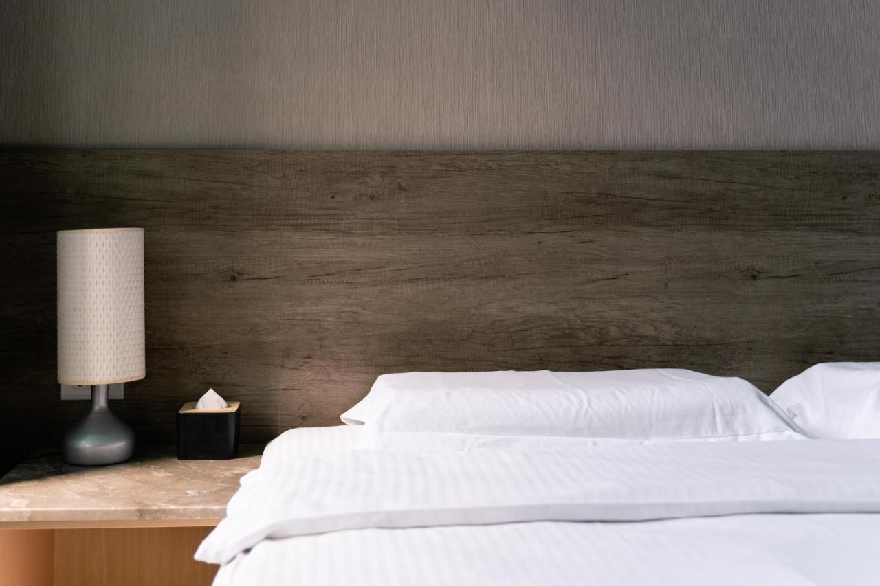 58˚ Hotspring Hotel Джиаоси Екстериор снимка